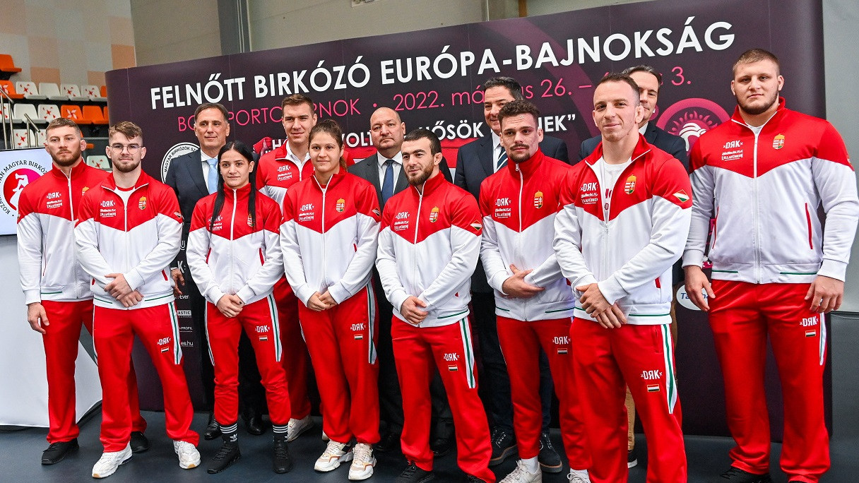 Jutalmazták a Birkózó Eb magyar hőseit